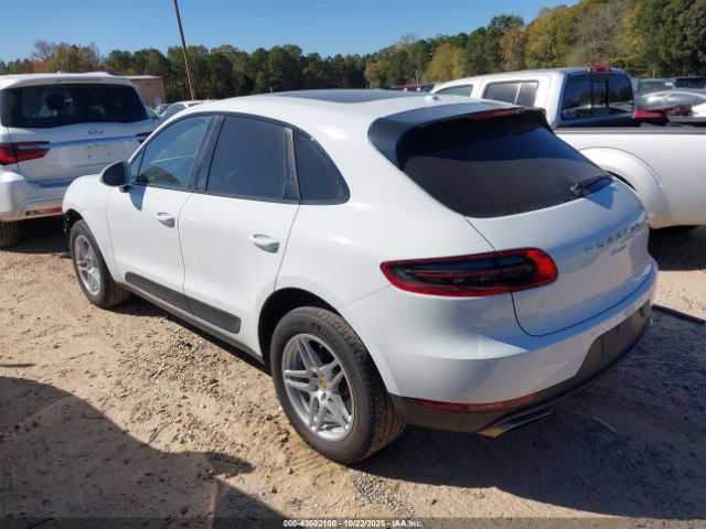 2017 PORSCHE MACAN WP1AA2A57HLB83512 Photo 2