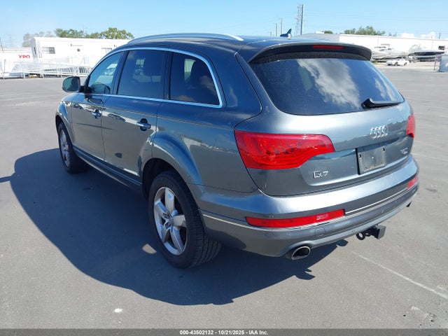 2015 AUDI Q7 WA1CGAFE8FD012636 Photo 2