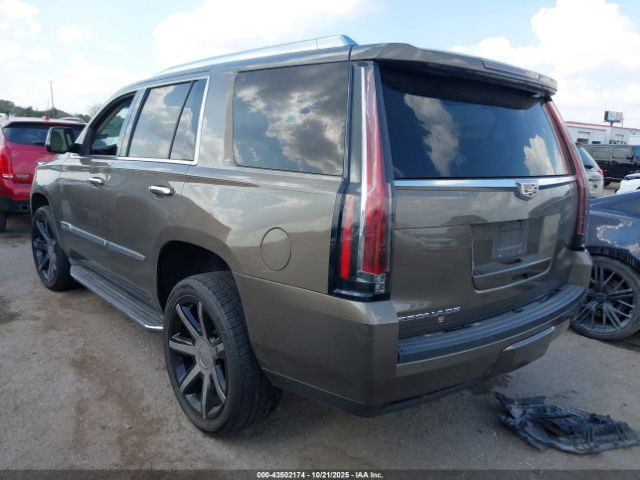 2015 CADILLAC ESCALADE 1GYS3MKJXFR745804 Photo 2