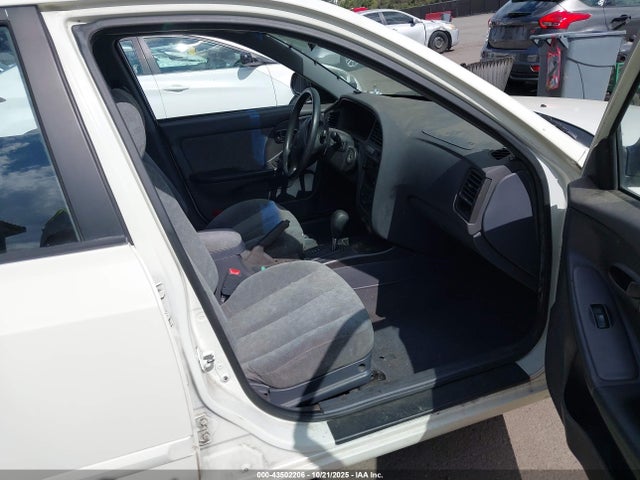 2003 HYUNDAI ELANTRA KMHDN45D63U530889 Photo 4