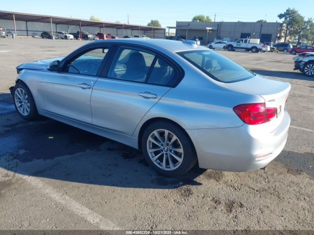 2017 BMW 320I WBA8A9C37HK864051 Photo 2