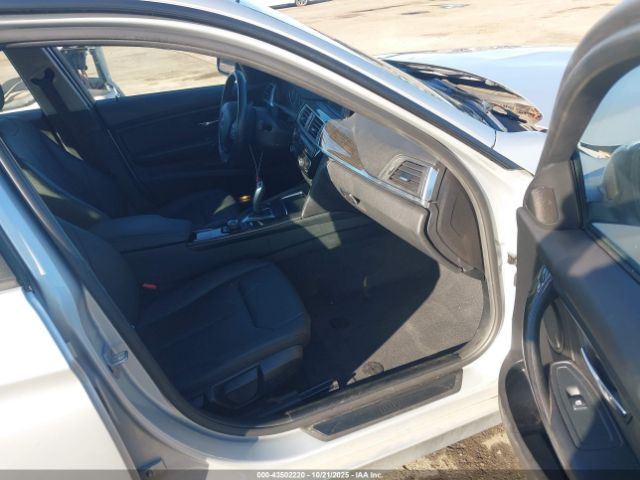 2017 BMW 320I WBA8A9C37HK864051 Photo 4