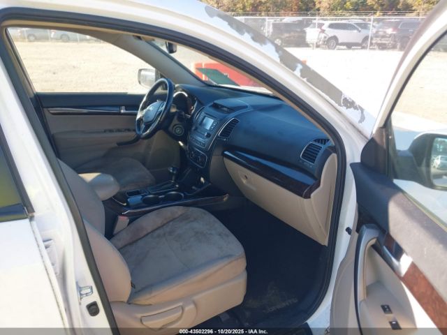 2014 KIA SORENTO 5XYKTCA67EG497103 Photo 4