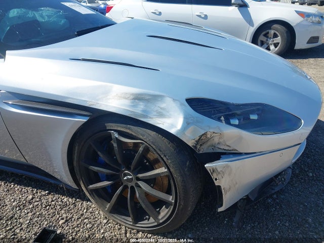 2019 ASTON MARTIN DB11 SCFRMFEV2KGL08219 Photo 5