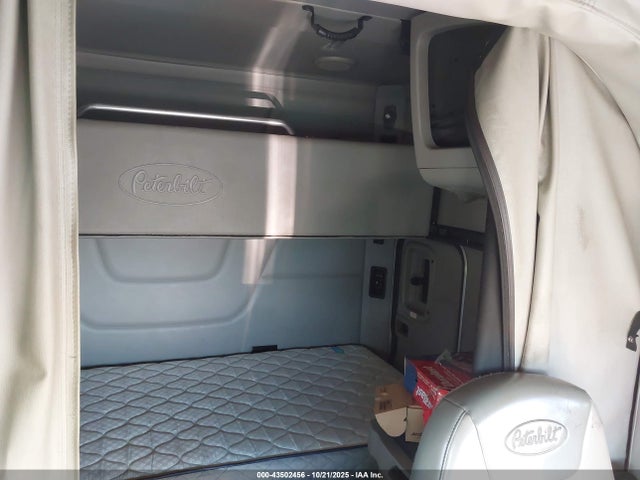 Продажа на аукционе авто 2019 Peterbilt 579, vin: 1XPBDP9XXKD272457, номер лота: 43502456