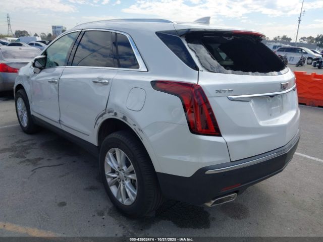 2022 CADILLAC XT5 1GYKNAR47NZ137813 Photo 2