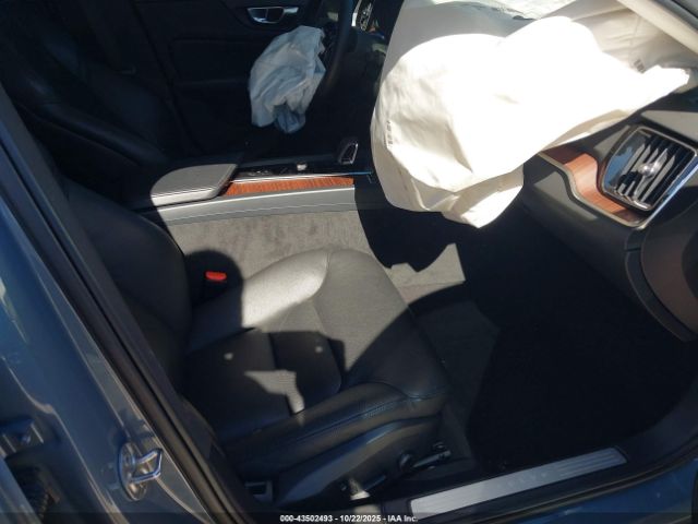 2024 VOLVO S60 7JRL12FL4RG280633 Photo 4