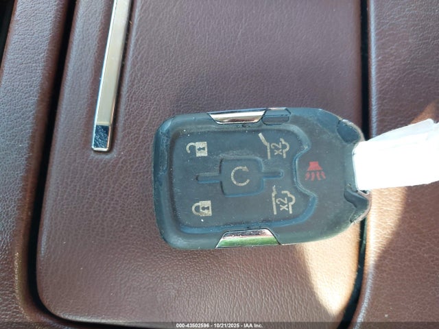Продажа на аукционе авто 2017 Chevrolet Tahoe Premier, vin: 1GNSCCKC1HR336229, номер лота: 43502596