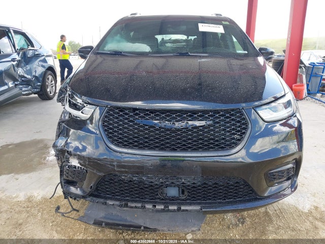2022 Chrysler Pacifica Touring L მანქანა იყიდება აუქციონზე, vin: 2C4RC1BG8NR106997, აუქციონის ნომერი: 43502668