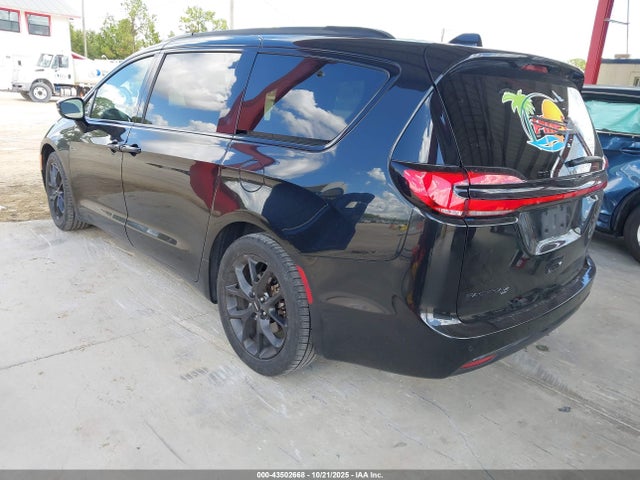 2022 Chrysler Pacifica Touring L მანქანა იყიდება აუქციონზე, vin: 2C4RC1BG8NR106997, აუქციონის ნომერი: 43502668