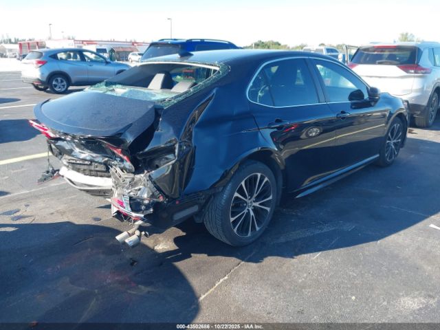 2020 TOYOTA CAMRY 4T1G11AK8LU956742 Photo 3