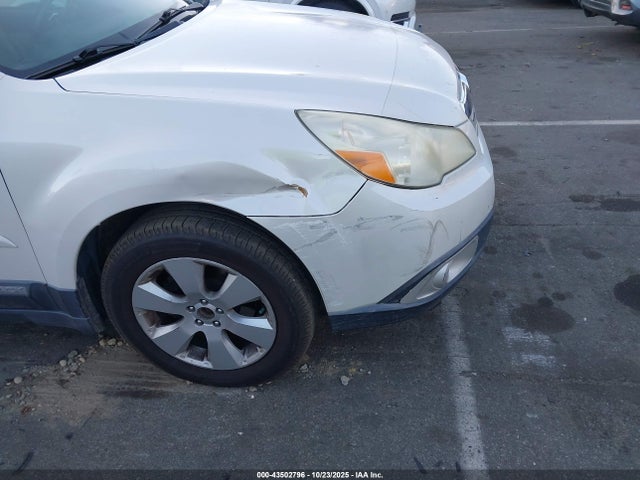 2011 Subaru Outback 2.5i Premium მანქანა იყიდება აუქციონზე, vin: 4S4BRCCC7B3410474, აუქციონის ნომერი: 43502796