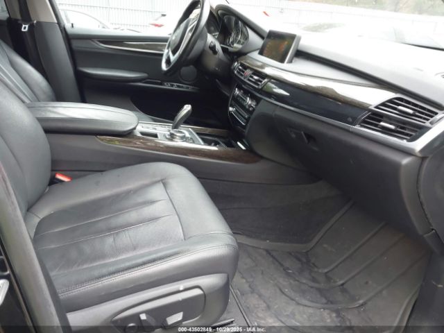 2016 BMW X5 5UXKR0C50G0S85121 Photo 4