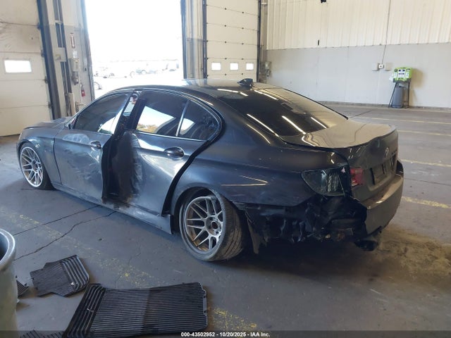 2014 BMW 535D WBAXA5C56ED001943 Photo 2