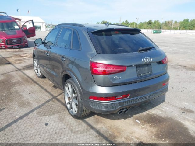 2018 AUDI Q3 WA1HCCFS7JR016742 Photo 2