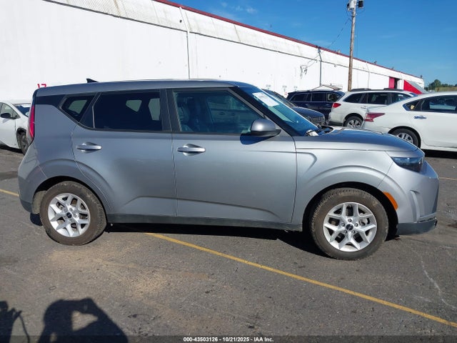KNDJ23AU5S7927829 KIA SOUL LX