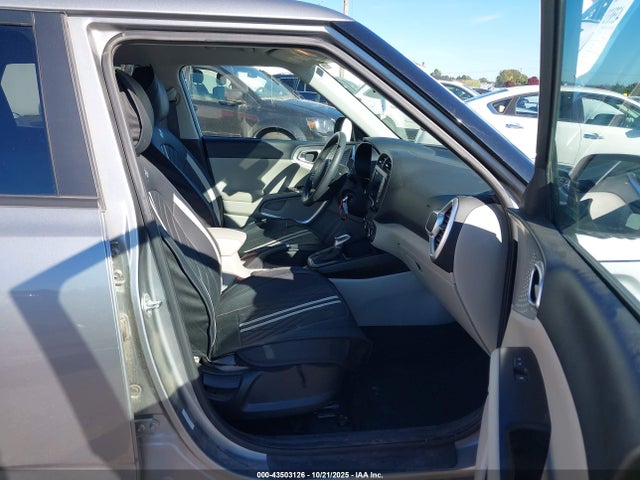 KNDJ23AU5S7927829 KIA SOUL LX