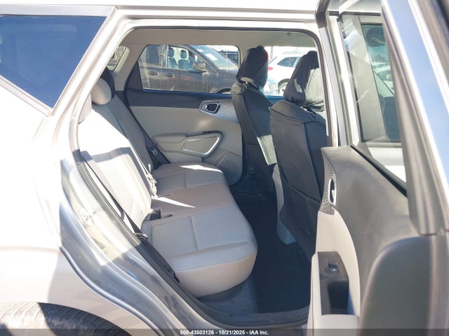 KNDJ23AU5S7927829 KIA SOUL LX