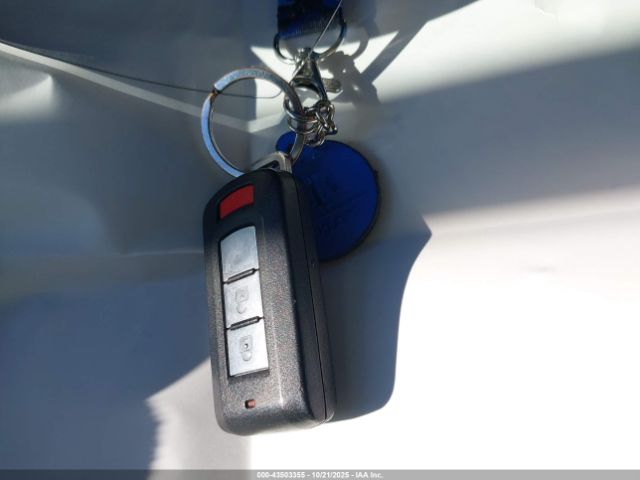 2016 MITSUBISHI OUTLANDER JA4AZ3A30GZ037327 Photo 10