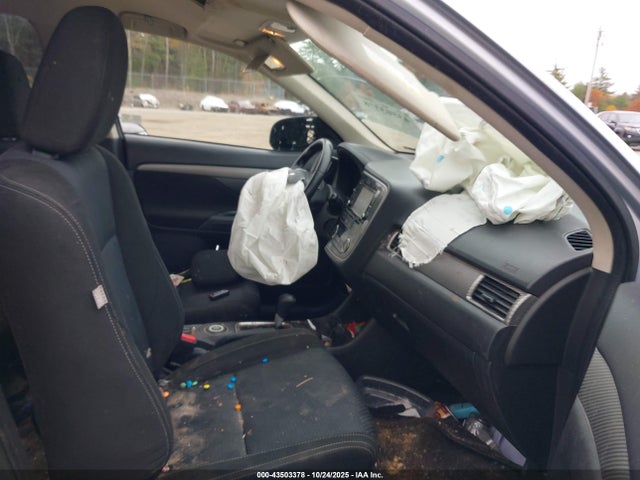 2016 MITSUBISHI OUTLANDER JA4AZ3A3XGZ005467 Photo 4