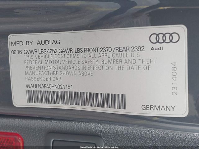 2017 AUDI A4 WAULNAF40HN021151 Photo 8
