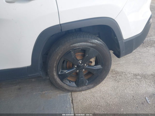 Продаж на аукціоні авто 2019 Jeep Cherokee Altitude Fwd, vin: 1C4PJLLB8KD373017, номер лоту: 43503450