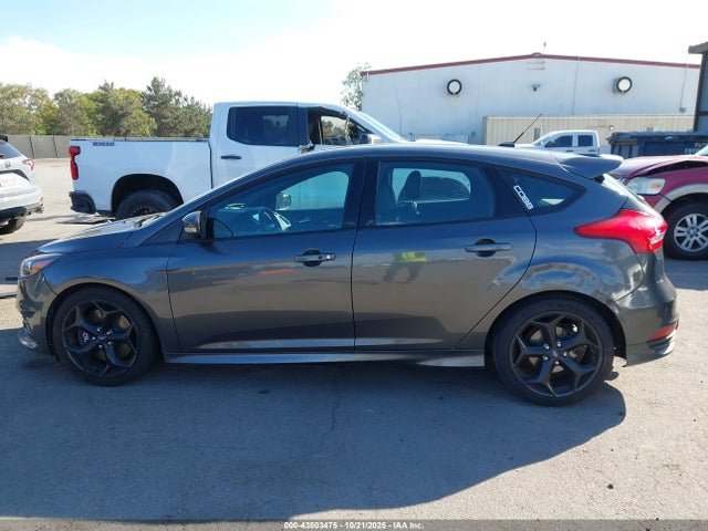 Ford FOCUS ST 2016 1FADP3L97GL261777 Image 14
