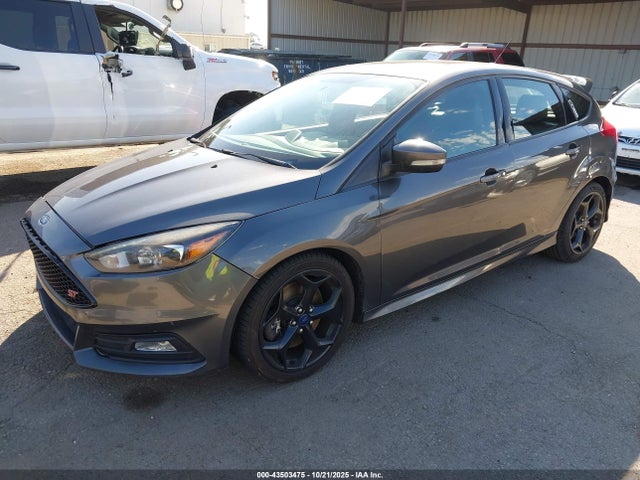 Ford FOCUS ST 2016 1FADP3L97GL261777 Image 2