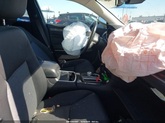 2020 CHRYSLER 300 2C3CCAAG4LH250030 Photo 4