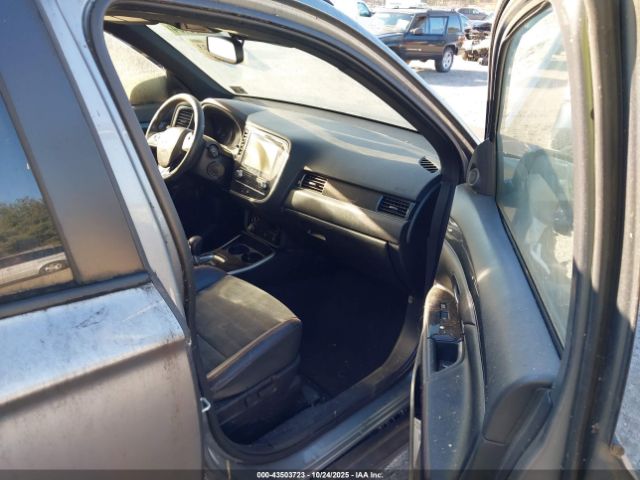 2020 MITSUBISHI OUTLANDER JA4AZ3A39LZ041189 Photo 4