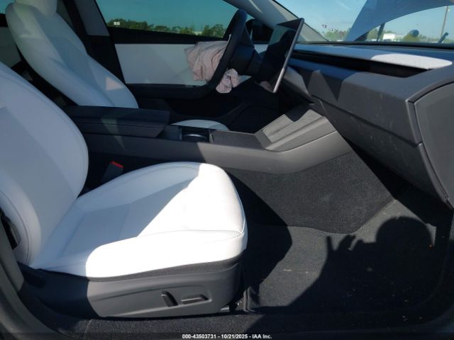 2025 TESLA MODEL 3 5YJ3E1EA9SF970388 Photo 4