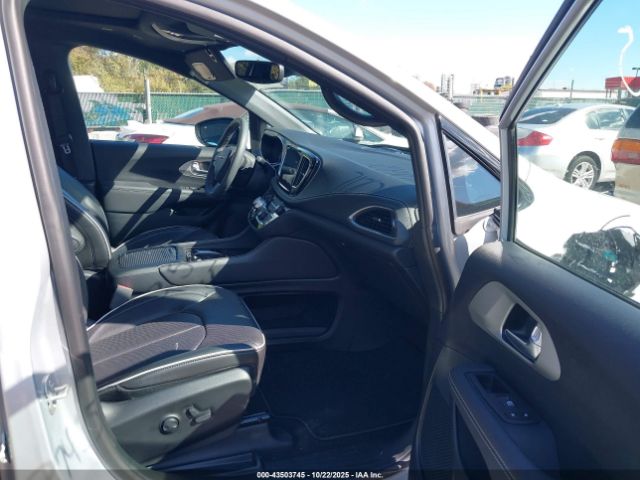 2023 CHRYSLER PACIFICA HYBRID 2C4RC1S77PR569930 Photo 4