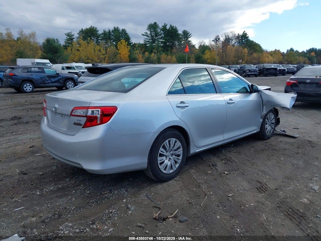 2014 TOYOTA CAMRY 4T4BF1FK5ER340915 Photo 3