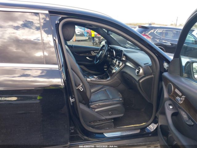 2019 MERCEDES-BENZ GLC 300 WDC0G4KB4KV127416 Photo 4