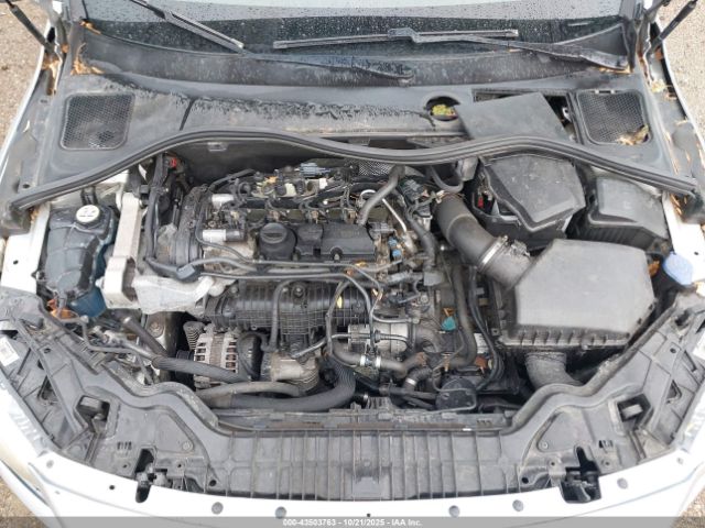 2015 VOLVO S60 YV140MFB9F1309755 Photo 9