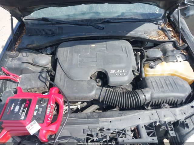 2018 CHRYSLER 300 2C3CCAEG9JH136869 Photo 9