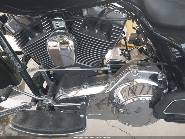 2009 HARLEY-DAVIDSON FLHRC 1HD1FR4179Y635160 Photo 8