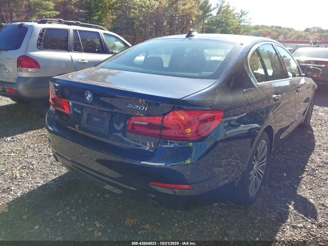 2018 Bmw 530i Xdrive მანქანა იყიდება აუქციონზე, vin: WBAJA7C58JWC75924, აუქციონის ნომერი: 43504023