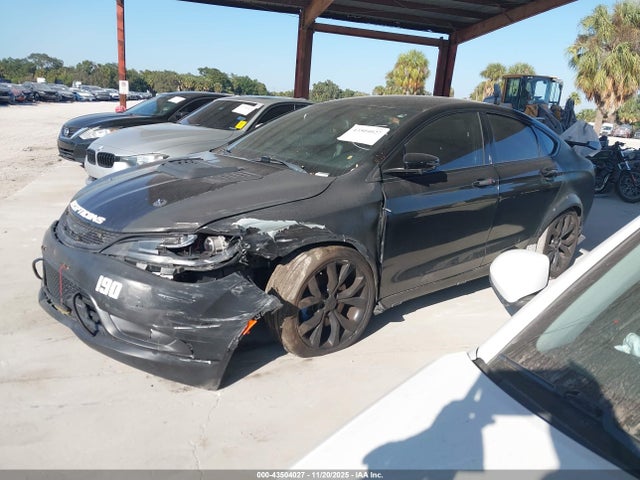 43504027 :رقم المزاد ، 1C3CCCBB7FN689183 vin ، 2015 Chrysler 200 S مزاد بيع