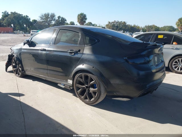 43504027 :رقم المزاد ، 1C3CCCBB7FN689183 vin ، 2015 Chrysler 200 S مزاد بيع