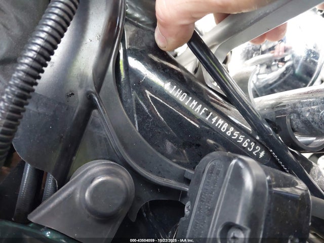 2021 HARLEY-DAVIDSON FLHTCUTG 1HD1MAF14MB855632 Photo 9