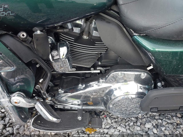 2021 HARLEY-DAVIDSON FLHTCUTG 1HD1MAF14MB855632 Photo 8