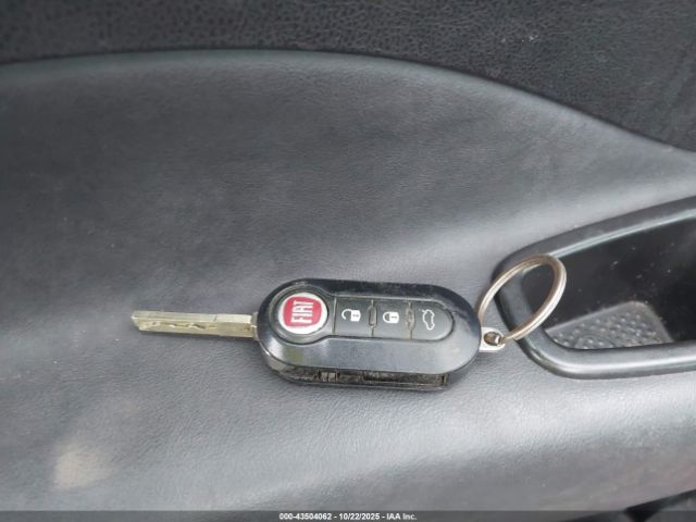 2017 FIAT 500L ZFBCFADH4HZ038682 Photo 10