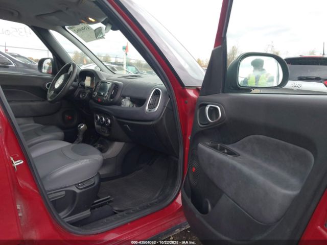 2017 FIAT 500L ZFBCFADH4HZ038682 Photo 4