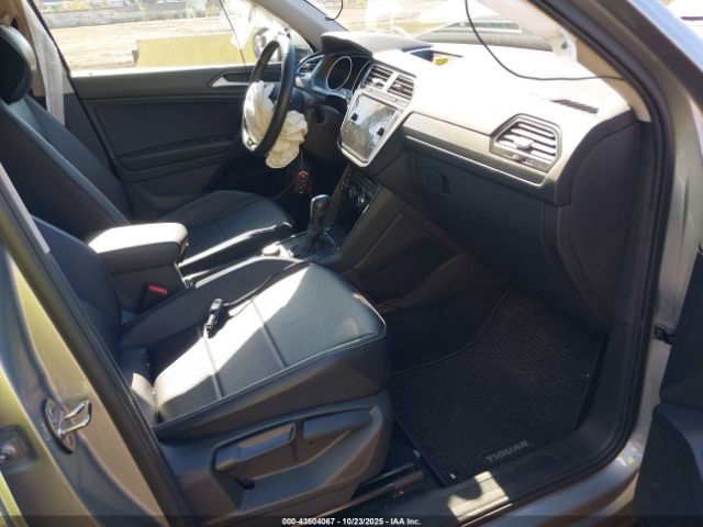 2021 VOLKSWAGEN TIGUAN 3VV2B7AXXMM132985 Photo 4