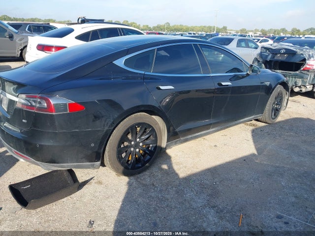 2014 TESLA MODEL S 5YJSA1H17EFP61948 Photo 3