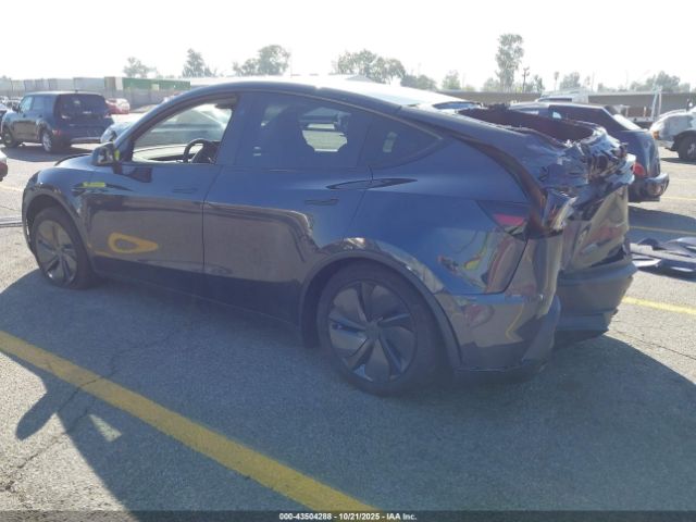 2026 TESLA MODEL Y 7SAYGDEE0TF438990 Photo 2