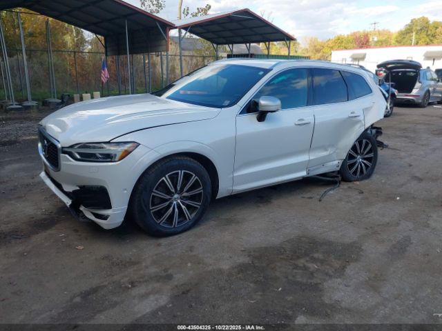 2018 VOLVO XC60 YV4A22RMXJ1094896 Photo 1