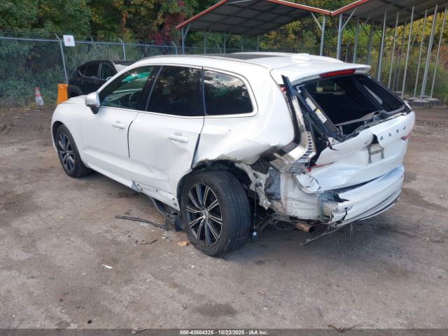 2018 VOLVO XC60 YV4A22RMXJ1094896 Photo 2