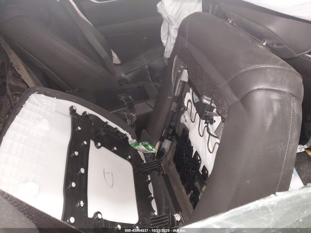 2025 CADILLAC XT6 1GYKPDRS2SZ107236 Photo 4